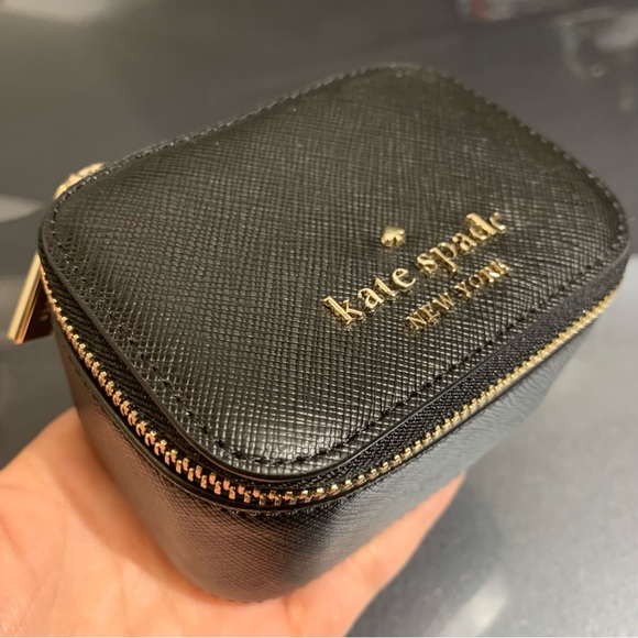 ⚡️NWT Kate Spade Staci Jewelry Holder, Black with Gold Tone Hardware - Picture 8 of 16
